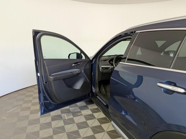 used 2022 Cadillac XT4 car, priced at $28,198