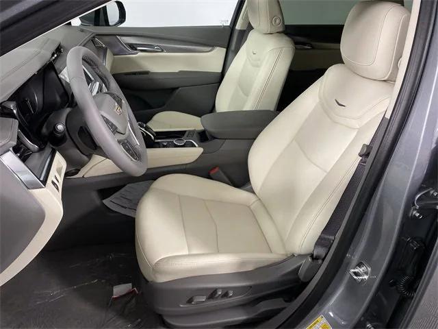 new 2025 Cadillac XT5 car, priced at $50,749