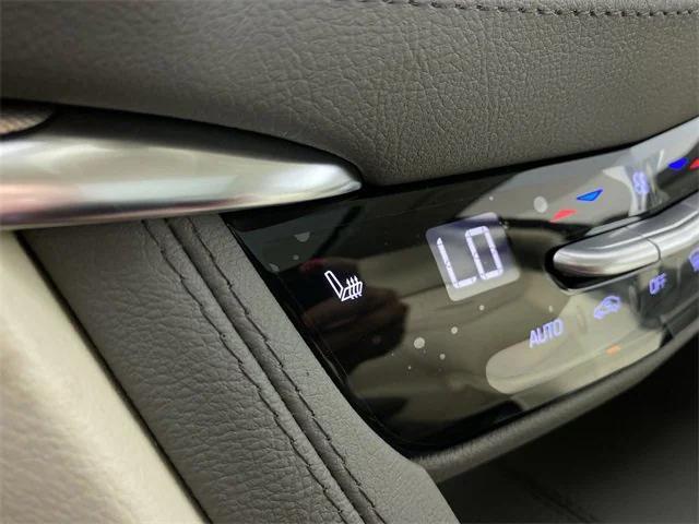 new 2025 Cadillac XT5 car, priced at $50,749