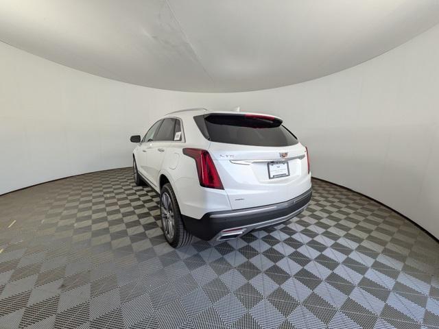 new 2025 Cadillac XT5 car, priced at $50,308