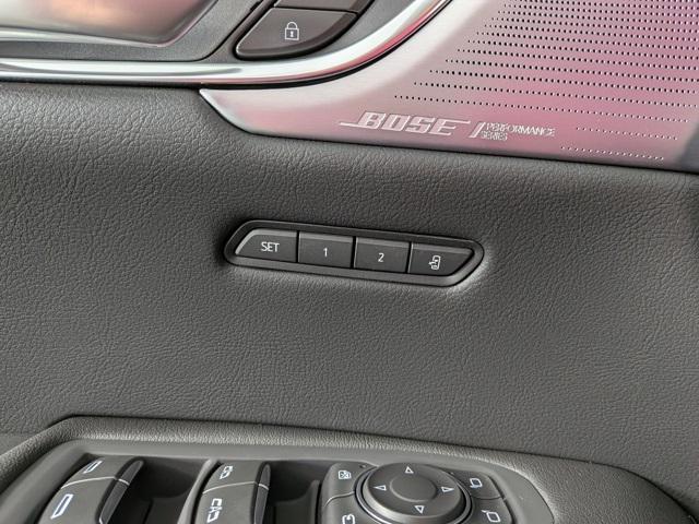 new 2025 Cadillac XT5 car, priced at $50,308