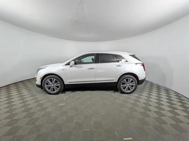 new 2025 Cadillac XT5 car, priced at $51,808