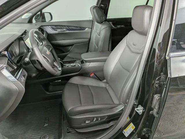 new 2025 Cadillac XT6 car, priced at $55,492