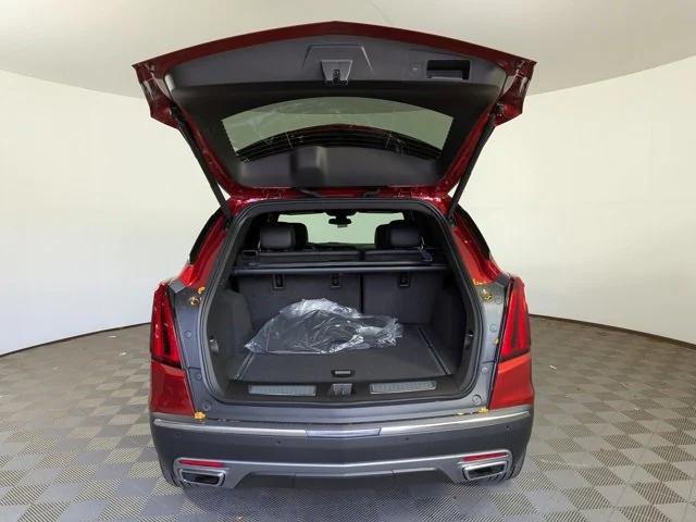 new 2025 Cadillac XT5 car, priced at $50,944