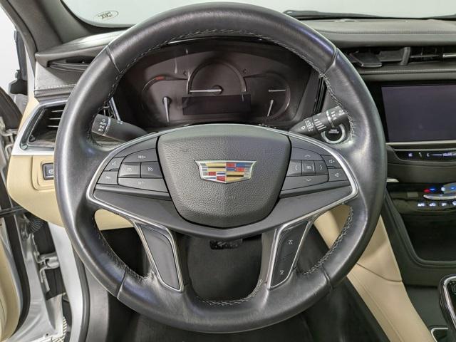 used 2017 Cadillac XT5 car, priced at $17,505