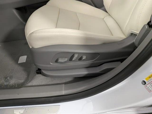 new 2025 Cadillac XT6 car, priced at $56,011