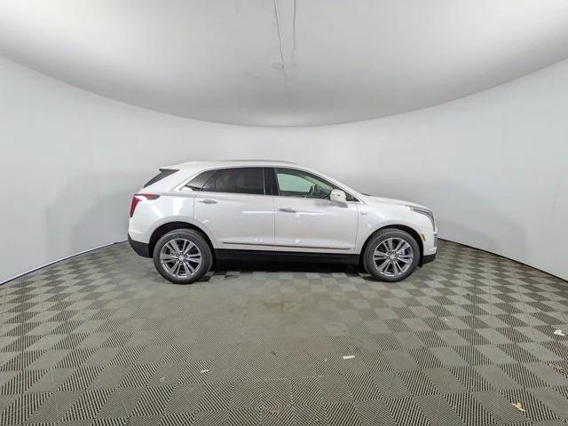 new 2025 Cadillac XT5 car, priced at $51,808