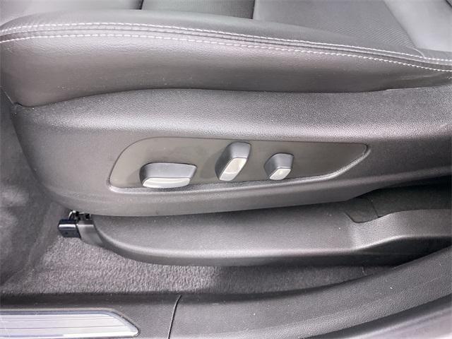 used 2022 Cadillac XT5 car, priced at $27,942