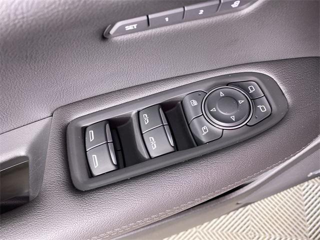 used 2022 Cadillac XT5 car, priced at $27,942