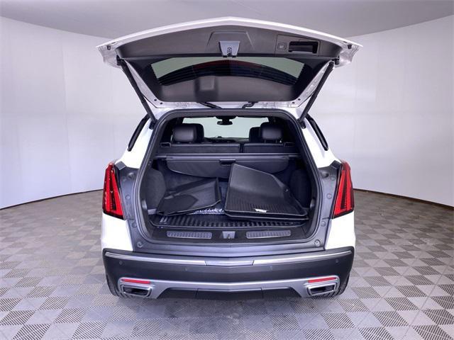 used 2022 Cadillac XT5 car, priced at $27,942