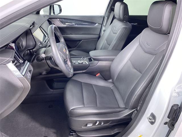 used 2022 Cadillac XT5 car, priced at $27,942