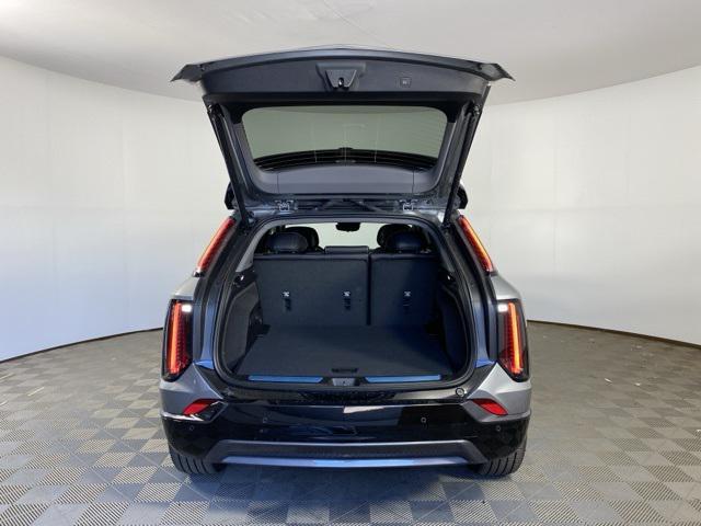 new 2025 Cadillac OPTIQ car, priced at $56,135