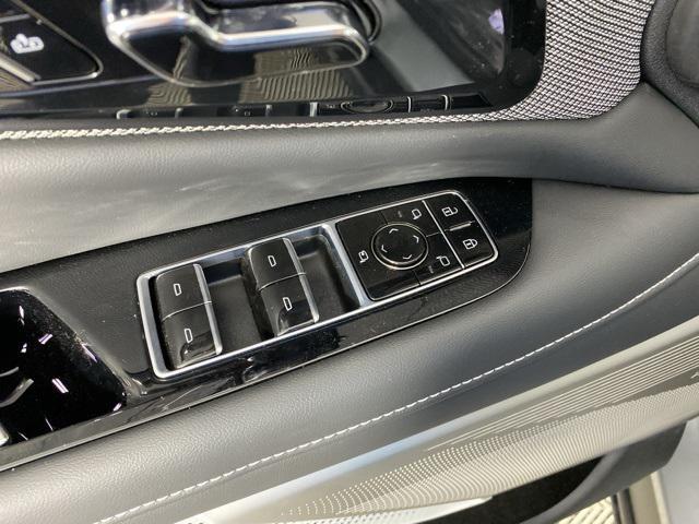new 2025 Cadillac OPTIQ car, priced at $56,135