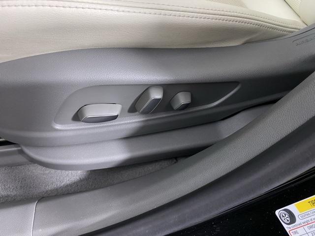 used 2023 Cadillac XT6 car, priced at $37,211