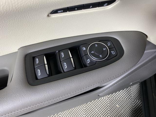used 2023 Cadillac XT6 car, priced at $37,211