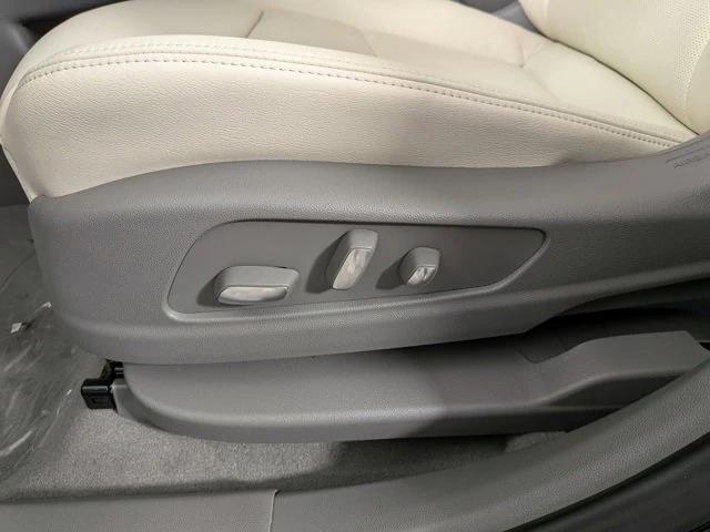 new 2025 Cadillac XT6 car, priced at $55,492