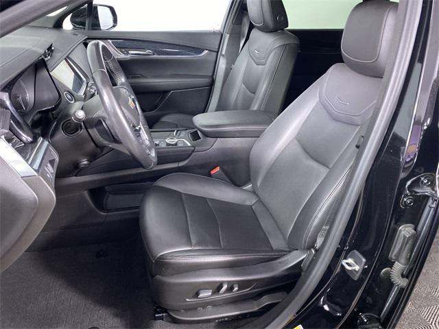 used 2022 Cadillac XT5 car, priced at $30,576
