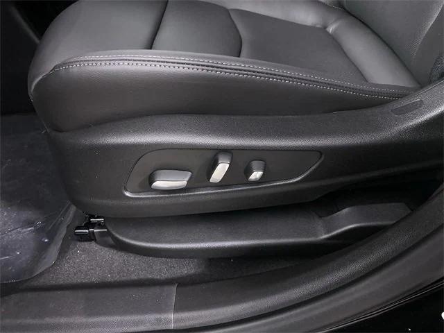 new 2025 Cadillac XT6 car, priced at $55,470