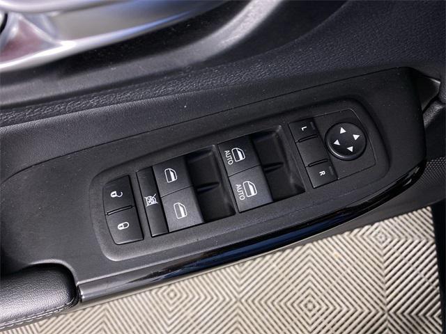 used 2023 Jeep Cherokee car, priced at $22,552