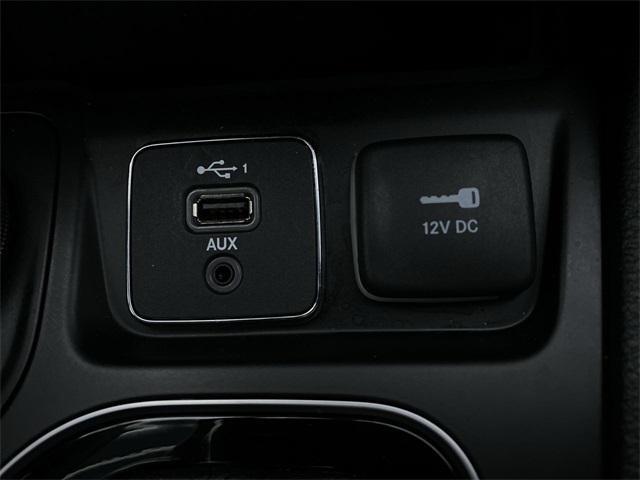 used 2023 Jeep Cherokee car, priced at $22,552