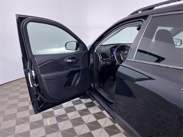 used 2023 Jeep Cherokee car, priced at $22,552