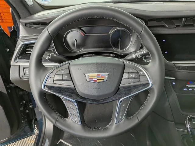 new 2025 Cadillac XT5 car, priced at $50,425