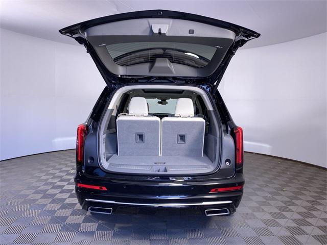new 2025 Cadillac XT6 car, priced at $53,370
