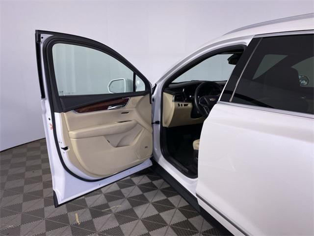used 2017 Cadillac XT5 car, priced at $15,982