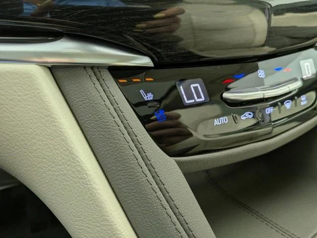 new 2025 Cadillac XT6 car, priced at $55,020