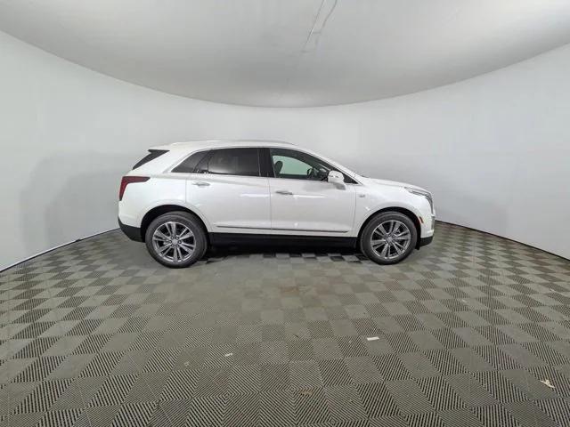 new 2025 Cadillac XT5 car, priced at $50,944