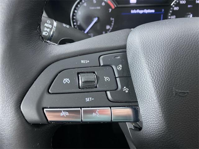 used 2022 Cadillac XT4 car, priced at $24,930