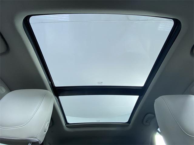 used 2022 Cadillac XT4 car, priced at $24,930