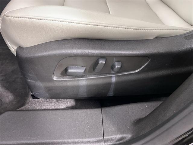 used 2022 Cadillac XT4 car, priced at $24,930
