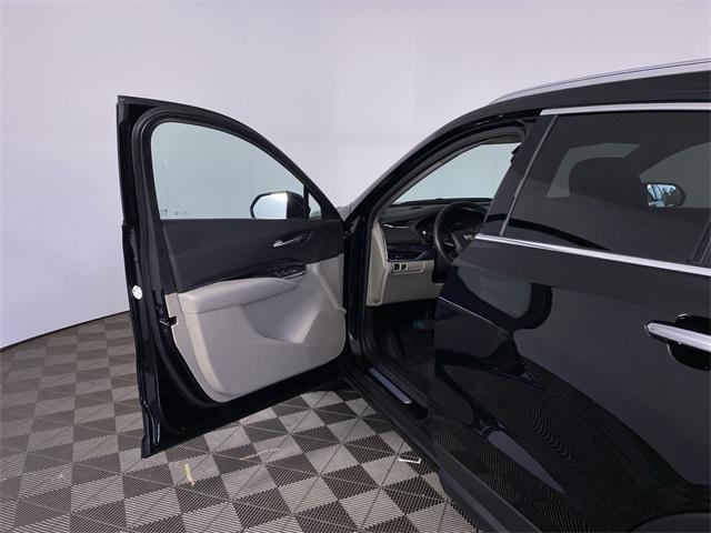 used 2022 Cadillac XT4 car, priced at $24,930