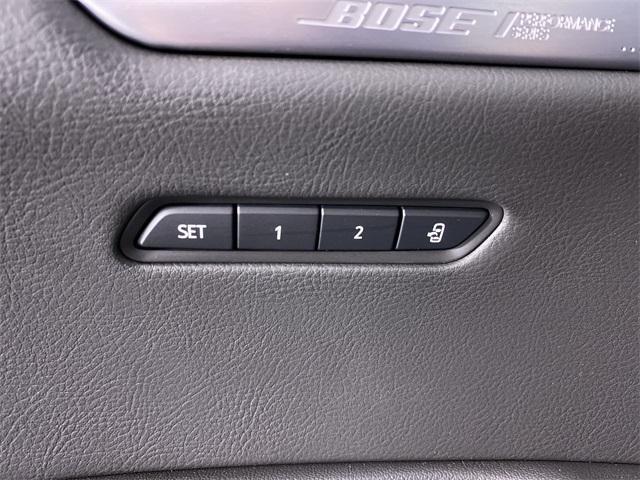 new 2025 Cadillac XT6 car, priced at $55,665