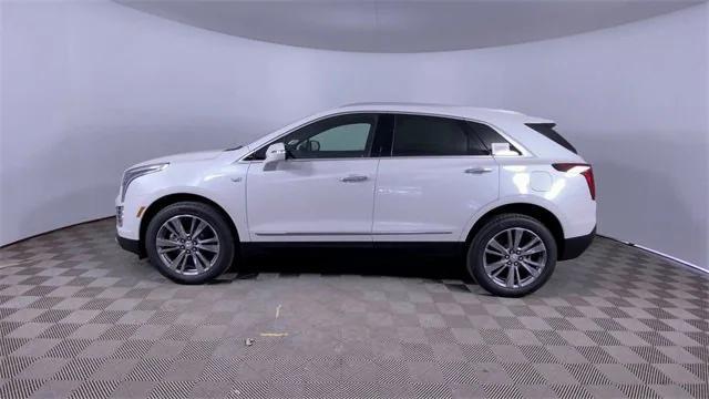 new 2025 Cadillac XT5 car, priced at $50,918