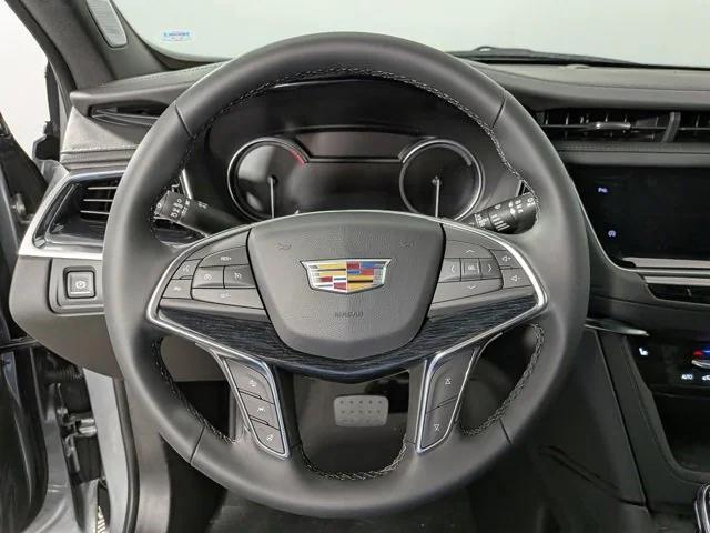 new 2025 Cadillac XT5 car, priced at $49,885