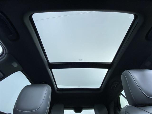 used 2022 Cadillac XT4 car, priced at $24,932