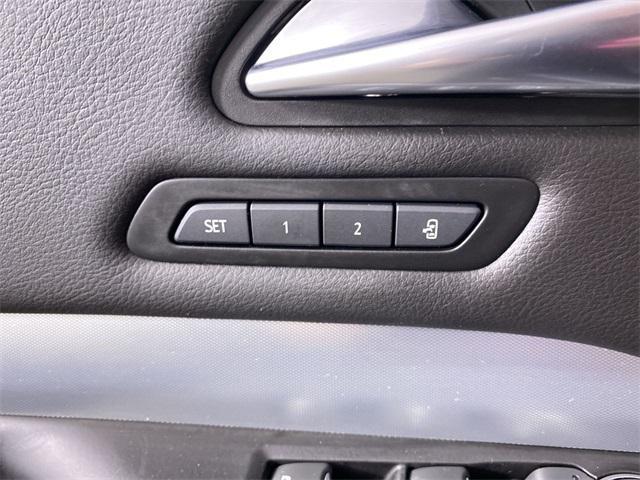 used 2022 Cadillac XT4 car, priced at $26,384