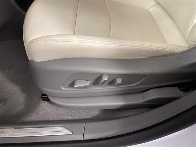 used 2024 Cadillac XT5 car, priced at $40,788