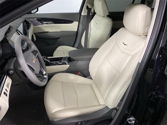 new 2025 Cadillac XT6 car, priced at $53,370