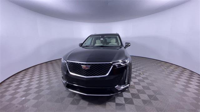 new 2025 Cadillac XT6 car, priced at $53,370