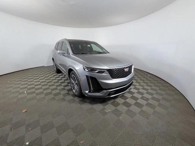 new 2025 Cadillac XT6 car, priced at $54,952