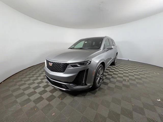 new 2025 Cadillac XT6 car, priced at $54,952