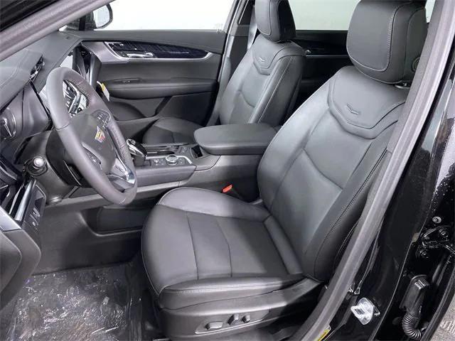 new 2025 Cadillac XT6 car, priced at $55,370