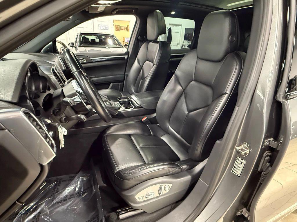used 2017 Porsche Cayenne car, priced at $27,985