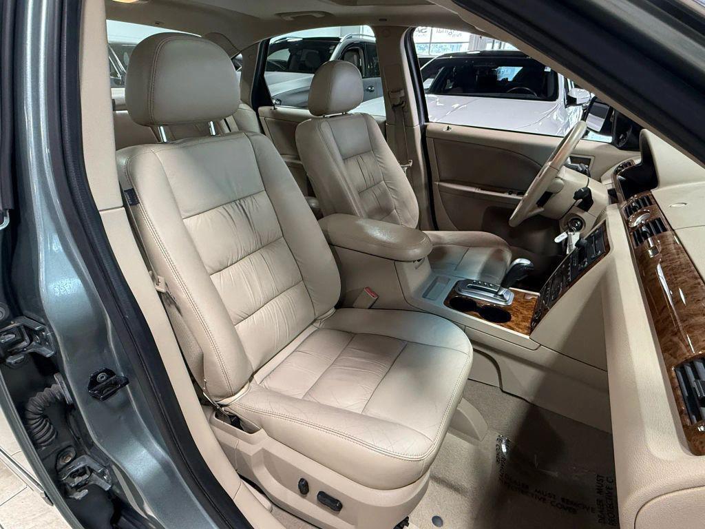 used 2005 Ford Five Hundred car, priced at $5,985