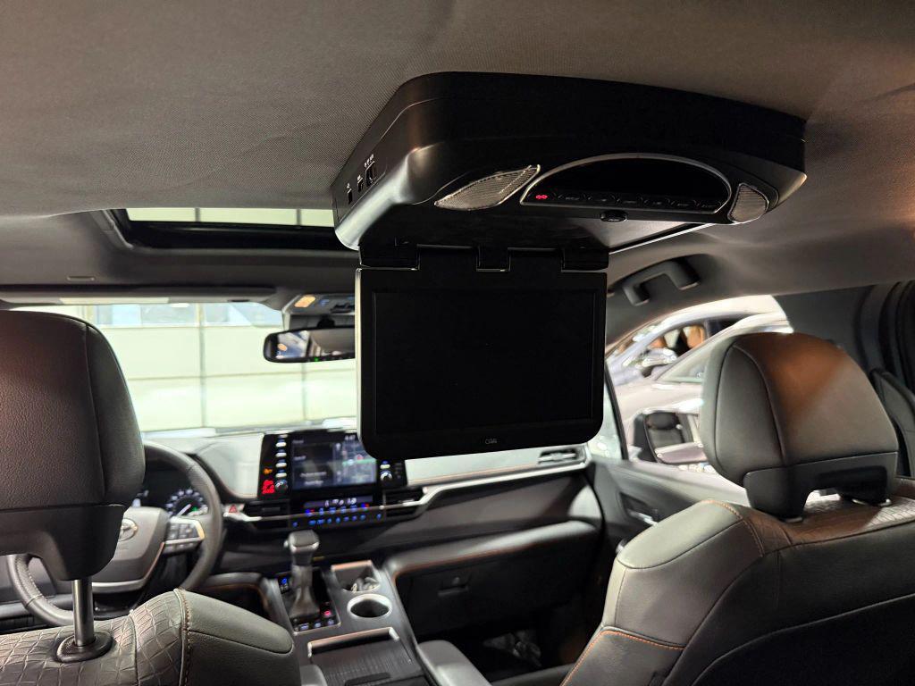 used 2022 Toyota Sienna car, priced at $43,985