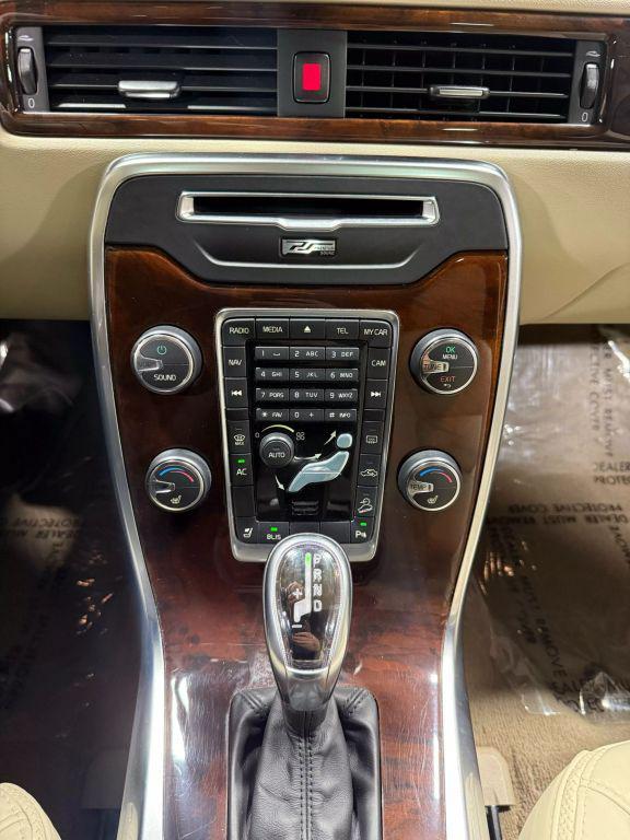 used 2013 Volvo XC70 car, priced at $15,450