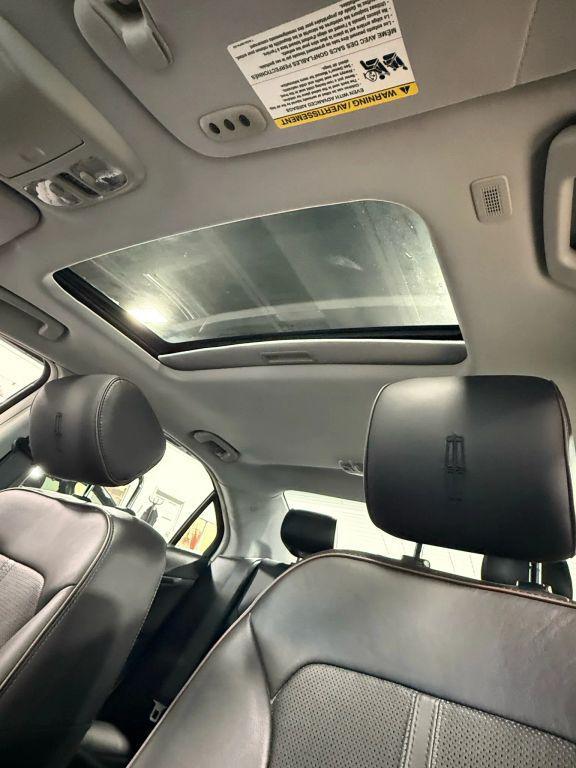 used 2011 Lincoln MKZ car